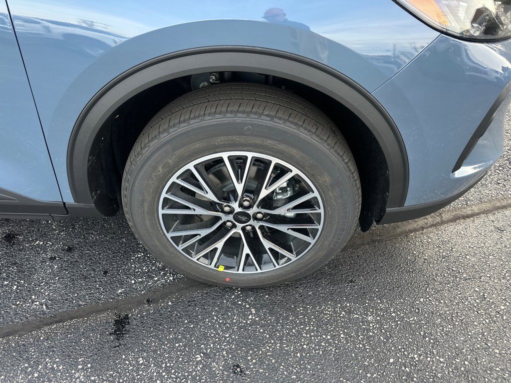 New 2026 Ford Escape SE w/ PHEV Premium Package image 4