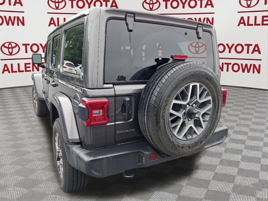 Used 2025 Jeep Wrangler Unlimited Sahara w/ Safety Group AWD/4WD image 6
