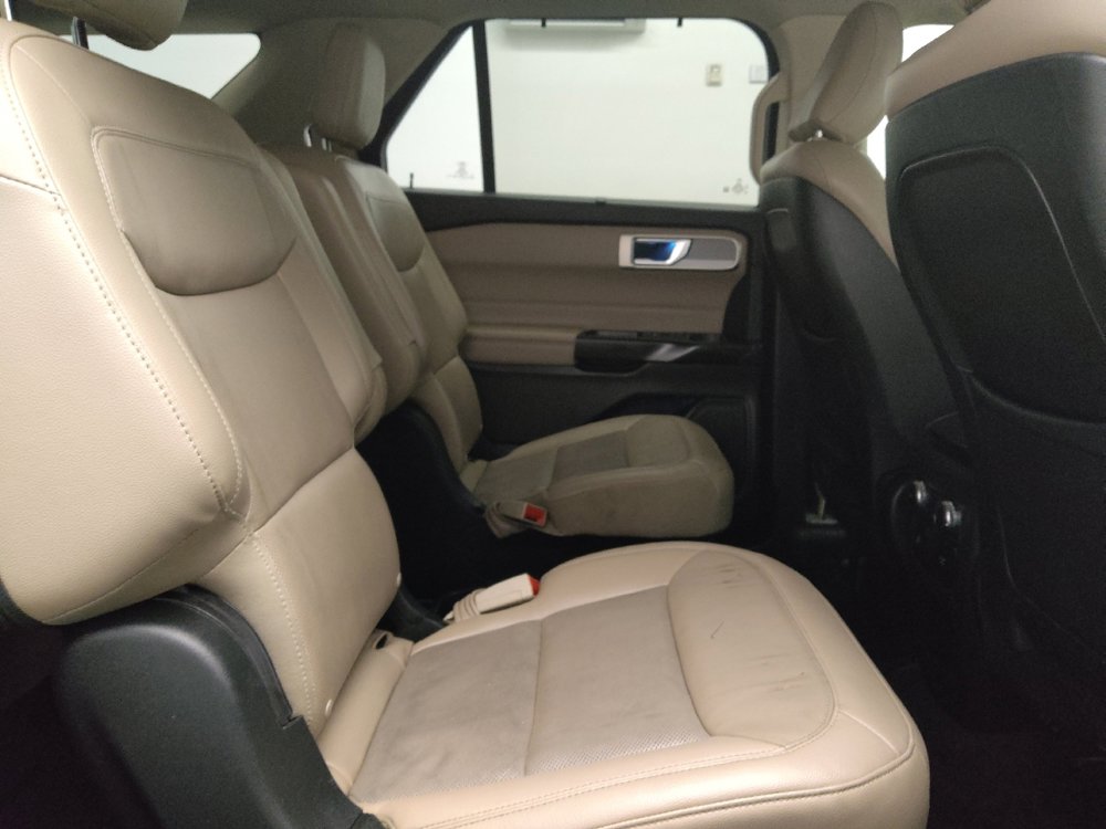 Used 2020 Ford Explorer Limited image 19