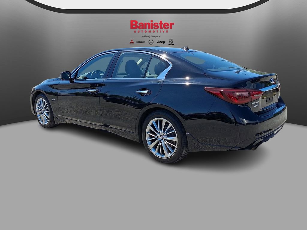 Used 2018 INFINITI Q50 Luxe w/ Essential Package (3.0T Luxe) AWD/4WD image 6