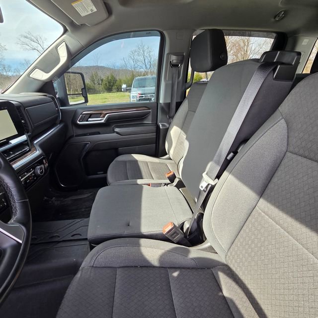 Used 2024 Chevrolet Silverado 2500 LT image 29