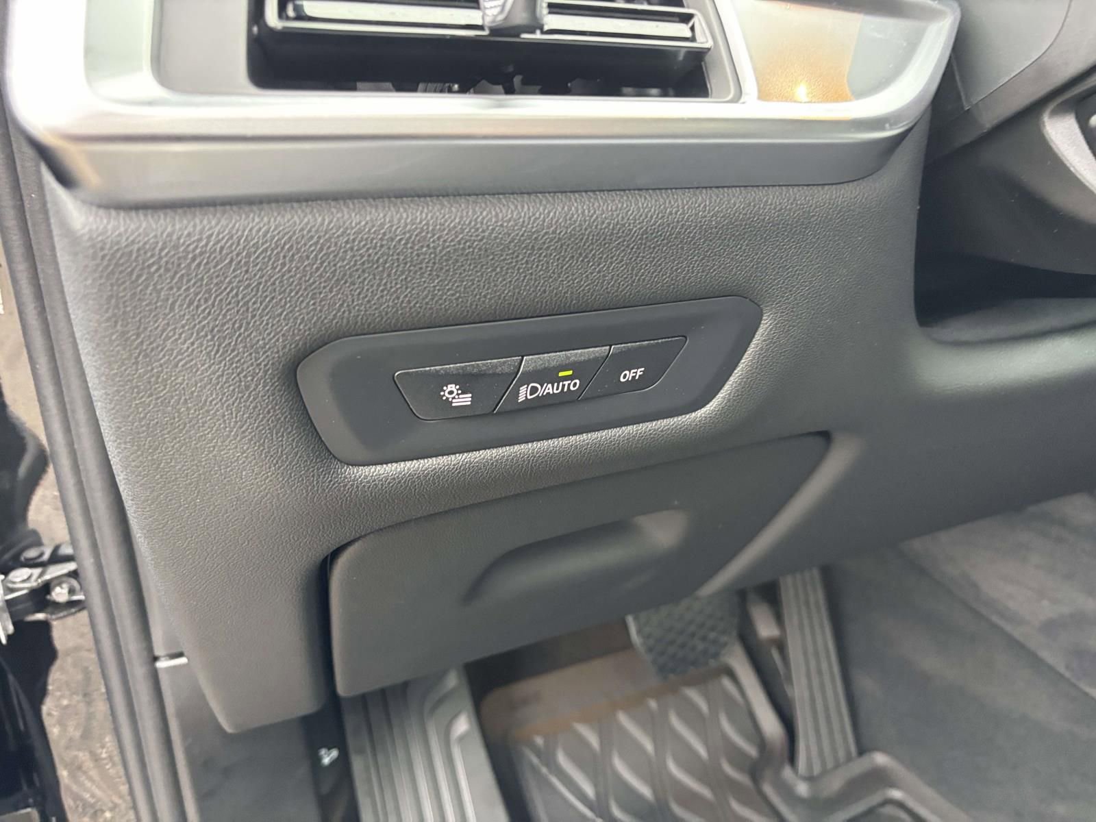 New 2026 BMW X5 xDrive50e w/ Climate Comfort Package image 14