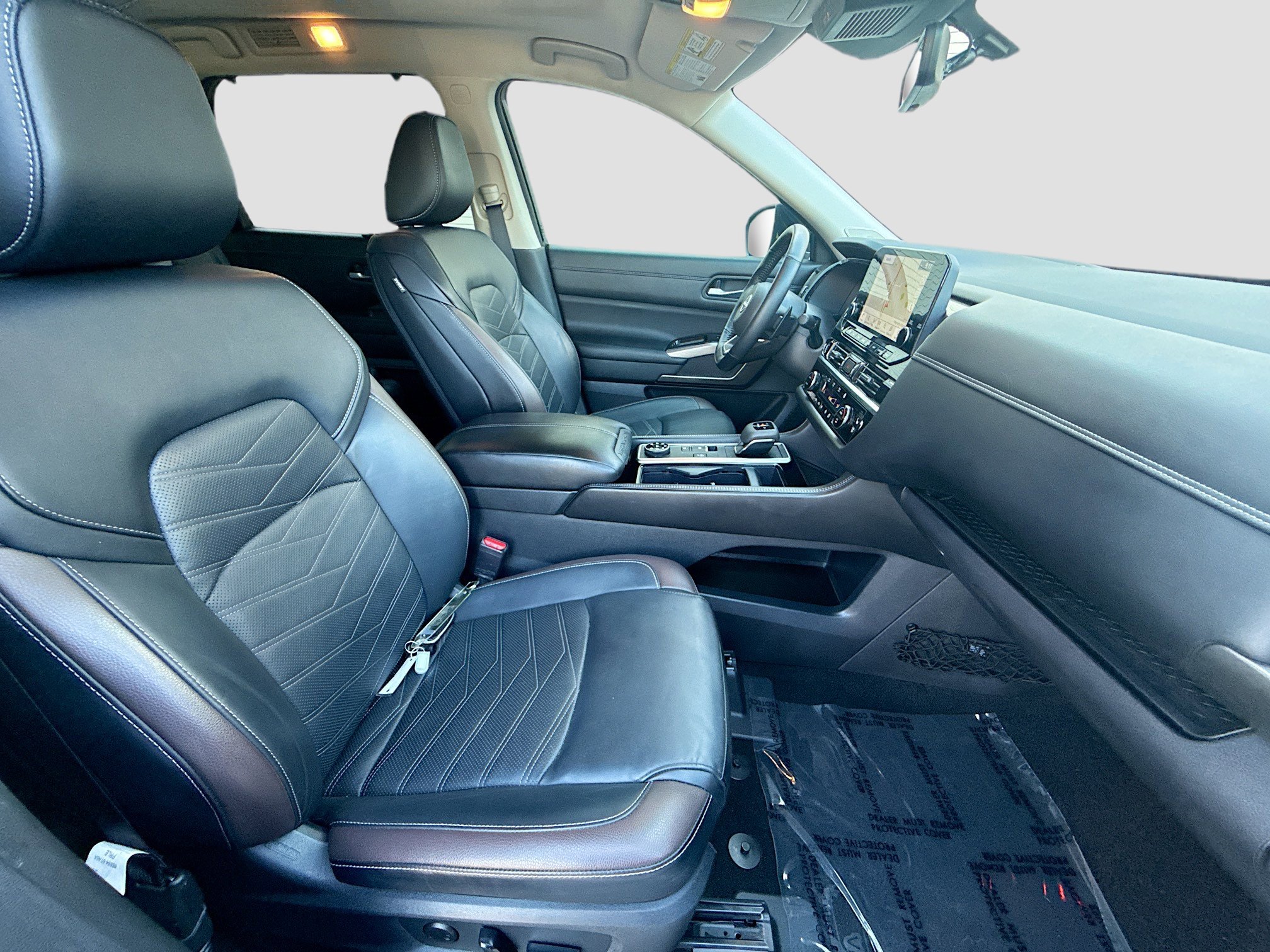 Used 2024 Nissan Pathfinder Platinum w/ Cargo Package AWD/4WD image 33