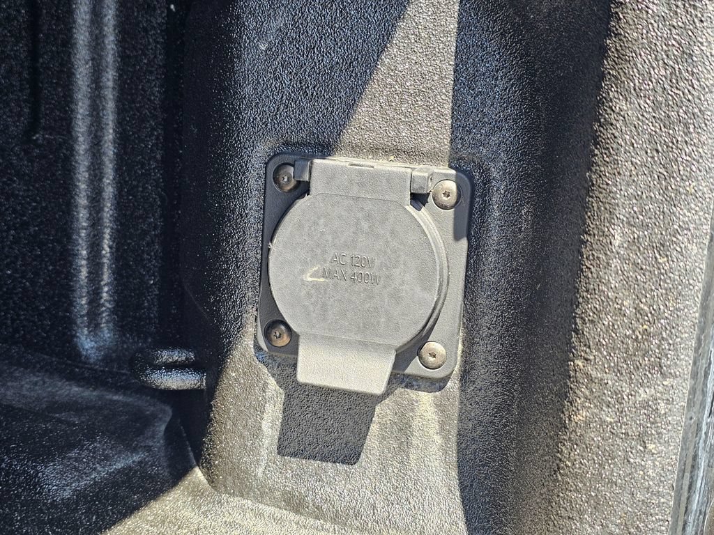 Used 2025 GMC Sierra 2500 AT4X AWD/4WD image 13