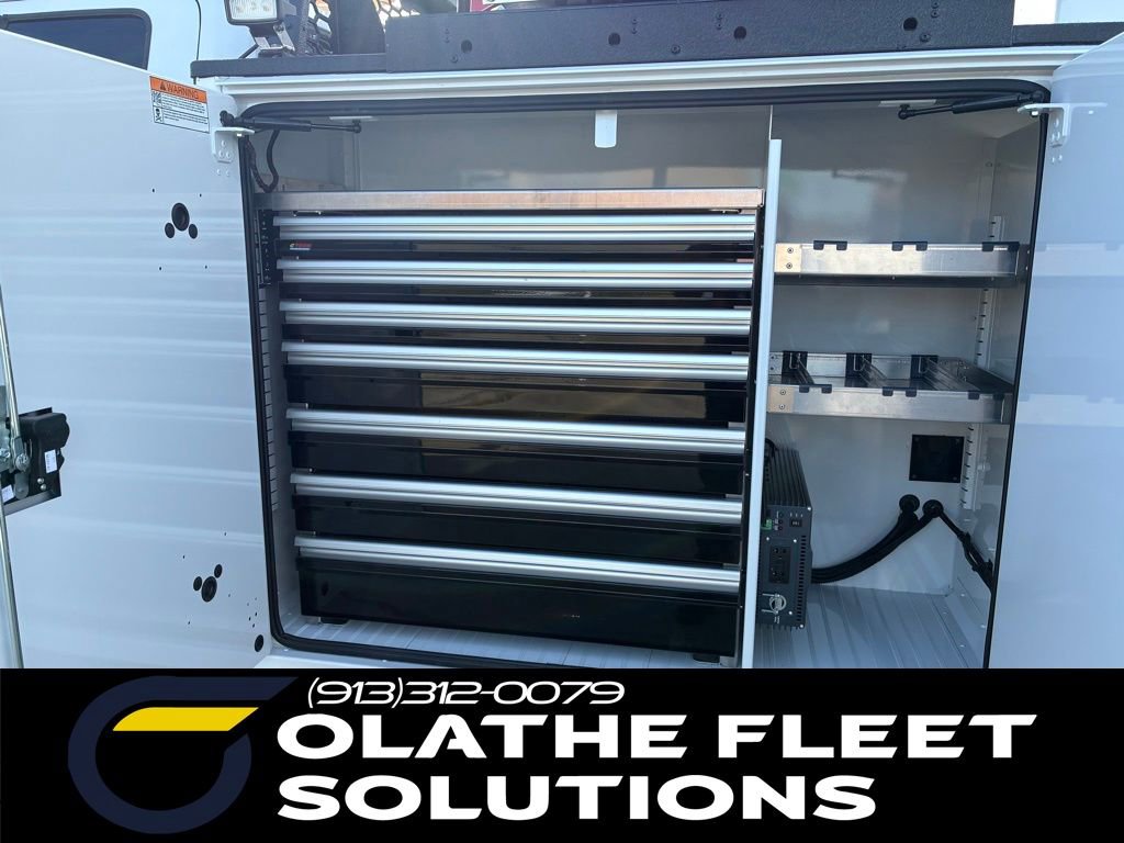 New 2026 Ford F550 4x4 Supercab Super Duty image 9