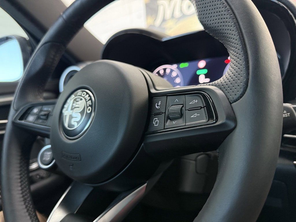 Used 2024 Alfa Romeo Tonale Ti image 26