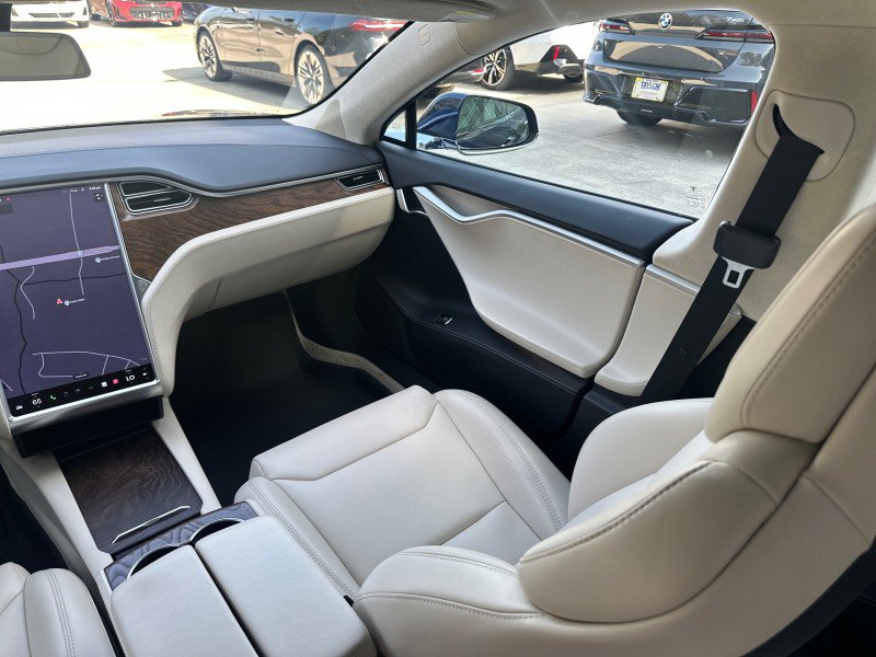 Used 2018 Tesla Model S AWD image 19