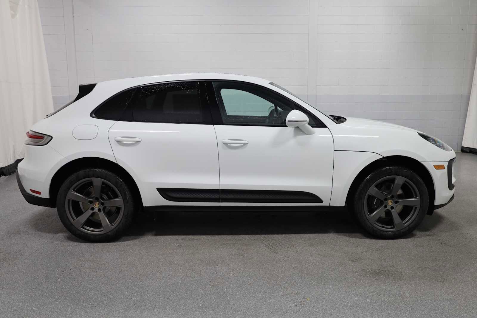 New 2026 Porsche Macan image 10