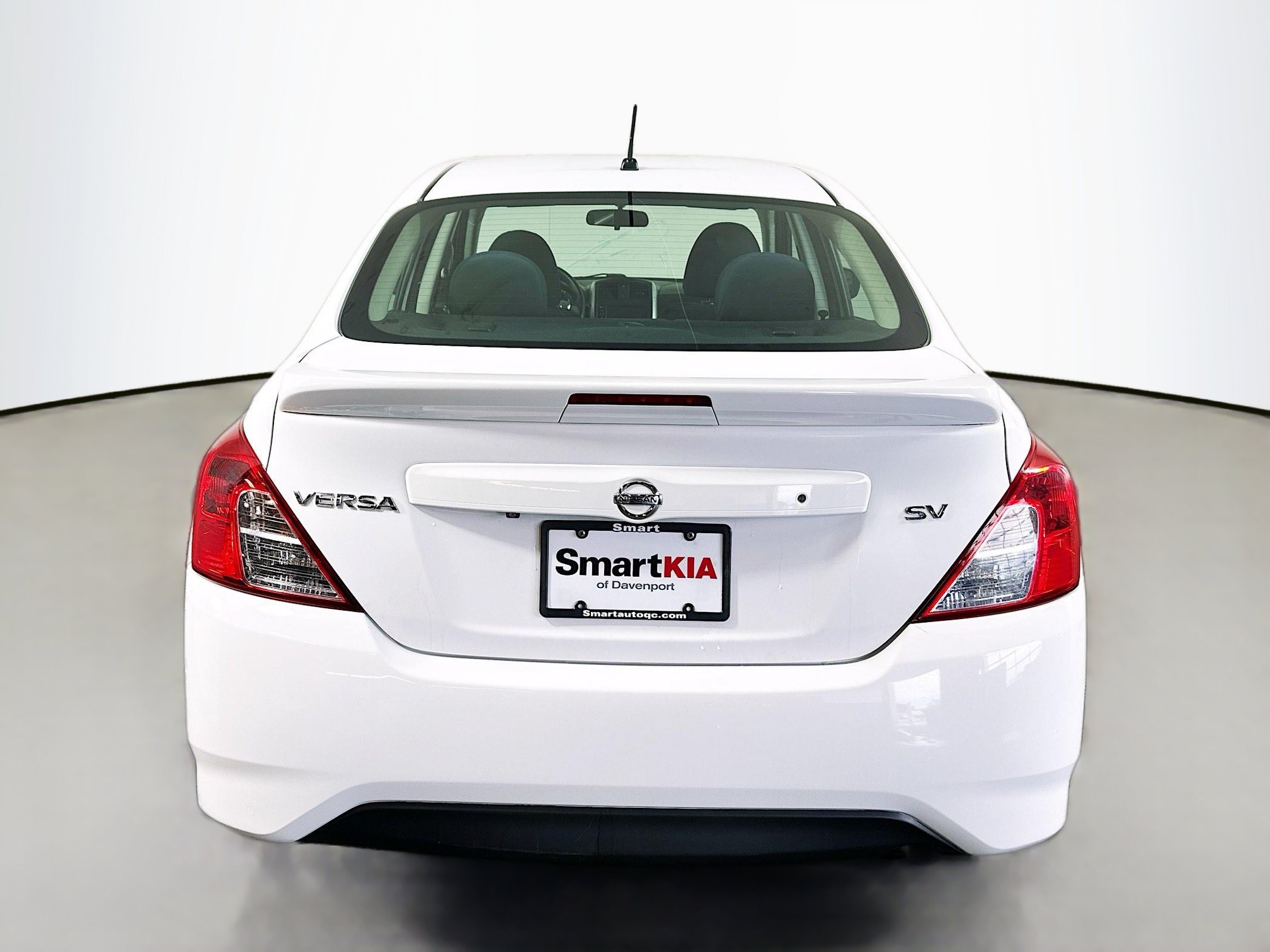 Used 2019 Nissan Versa SV FWD image 6