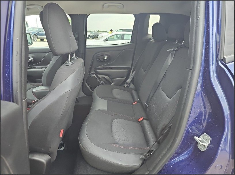 Used 2020 Jeep Renegade Trailhawk image 15