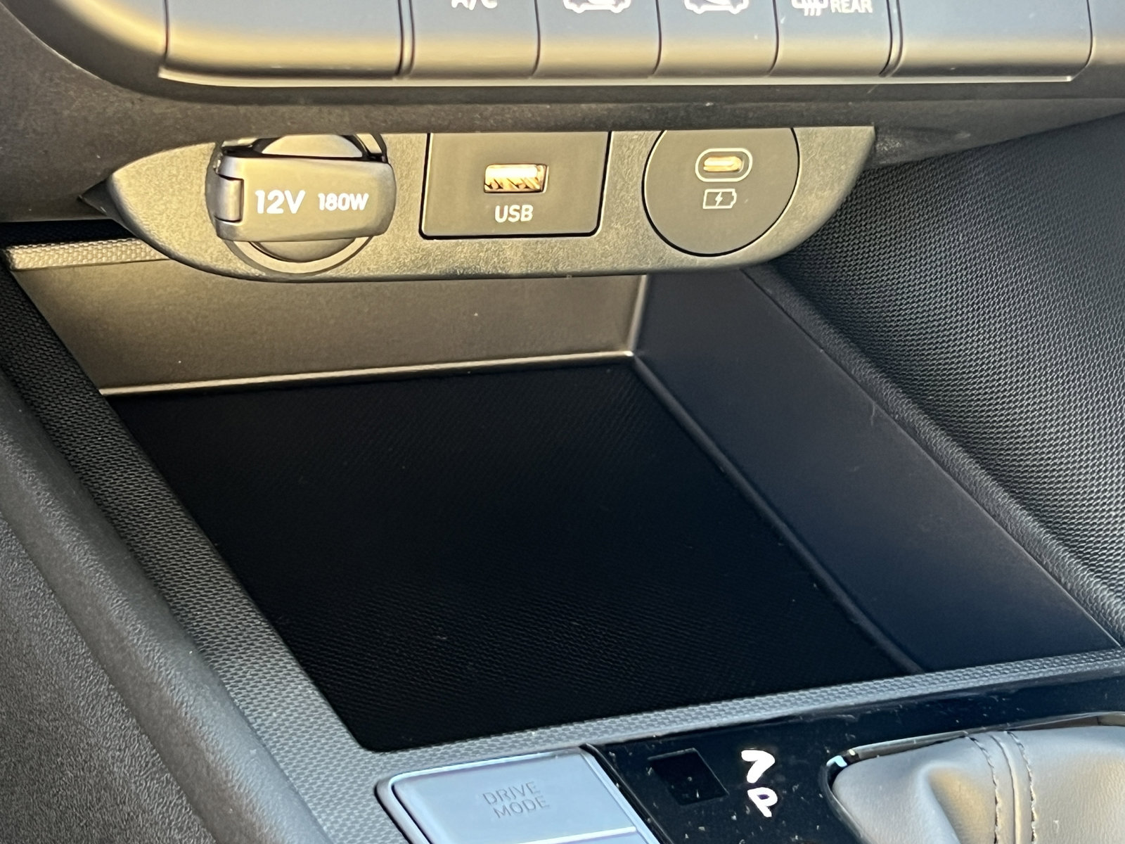 New 2026 Hyundai Elantra SE image 24