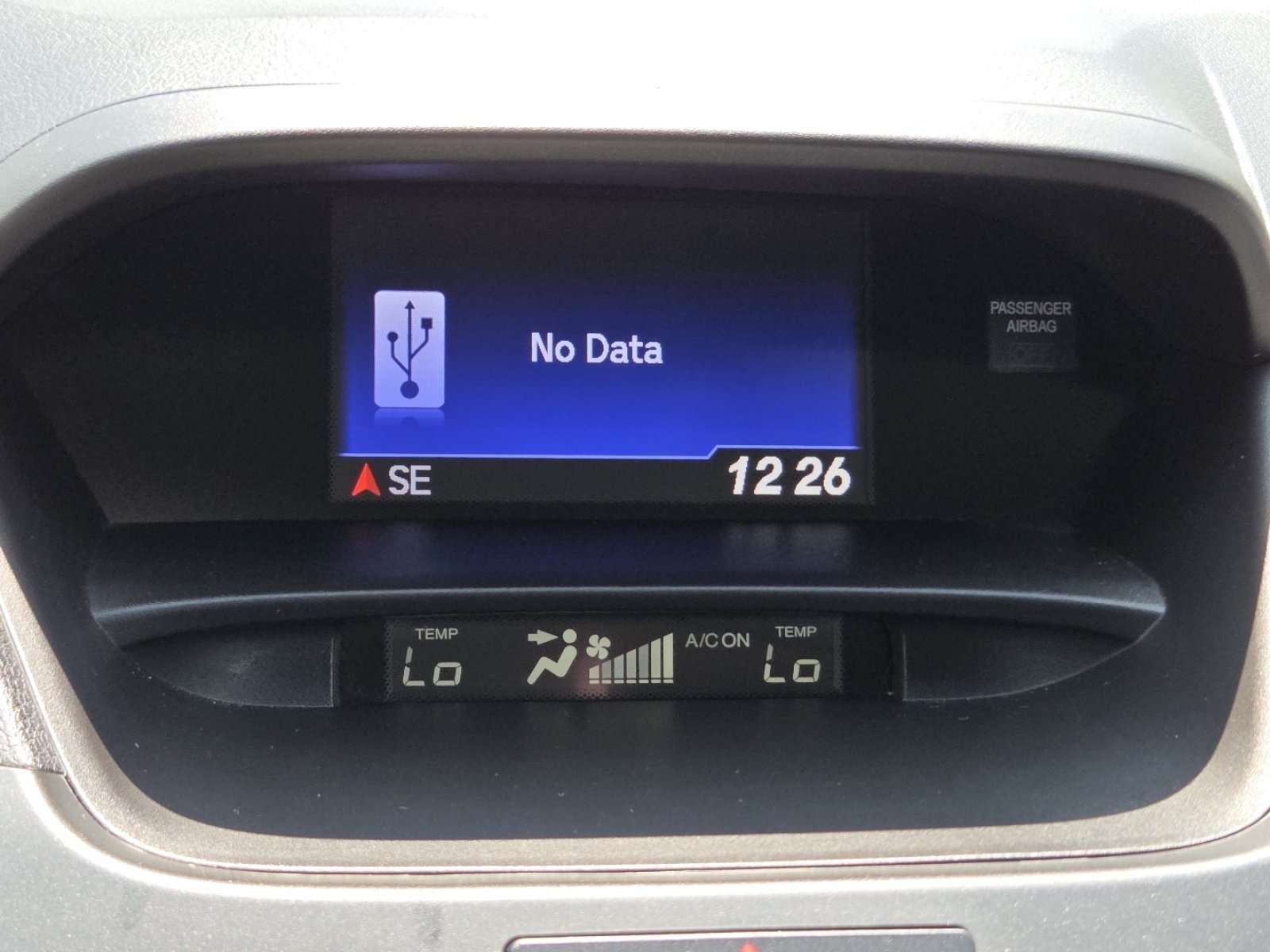 Used 2018 Acura RDX AWD image 3