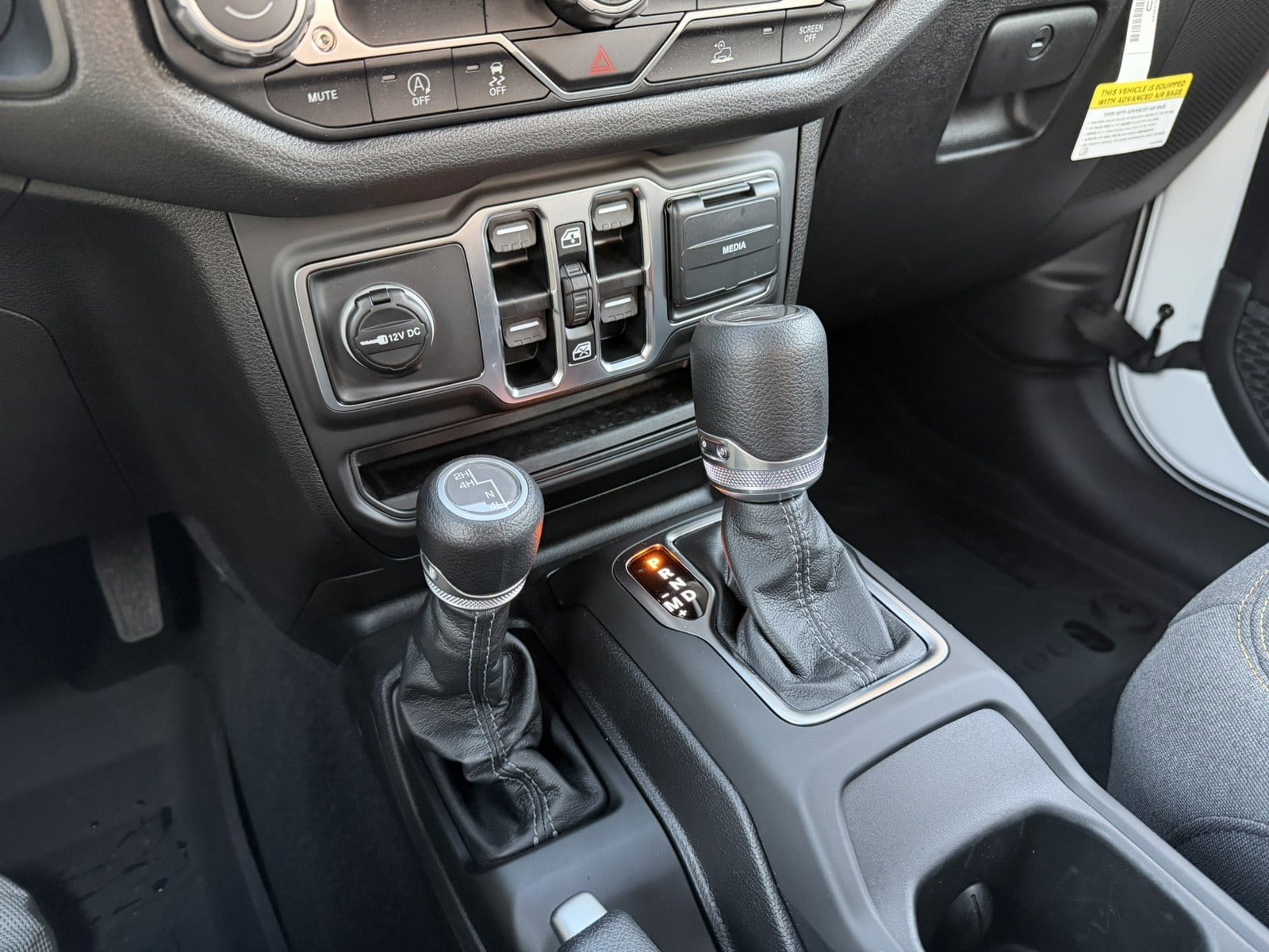 New 2026 Jeep Gladiator Sport AWD/4WD image 21