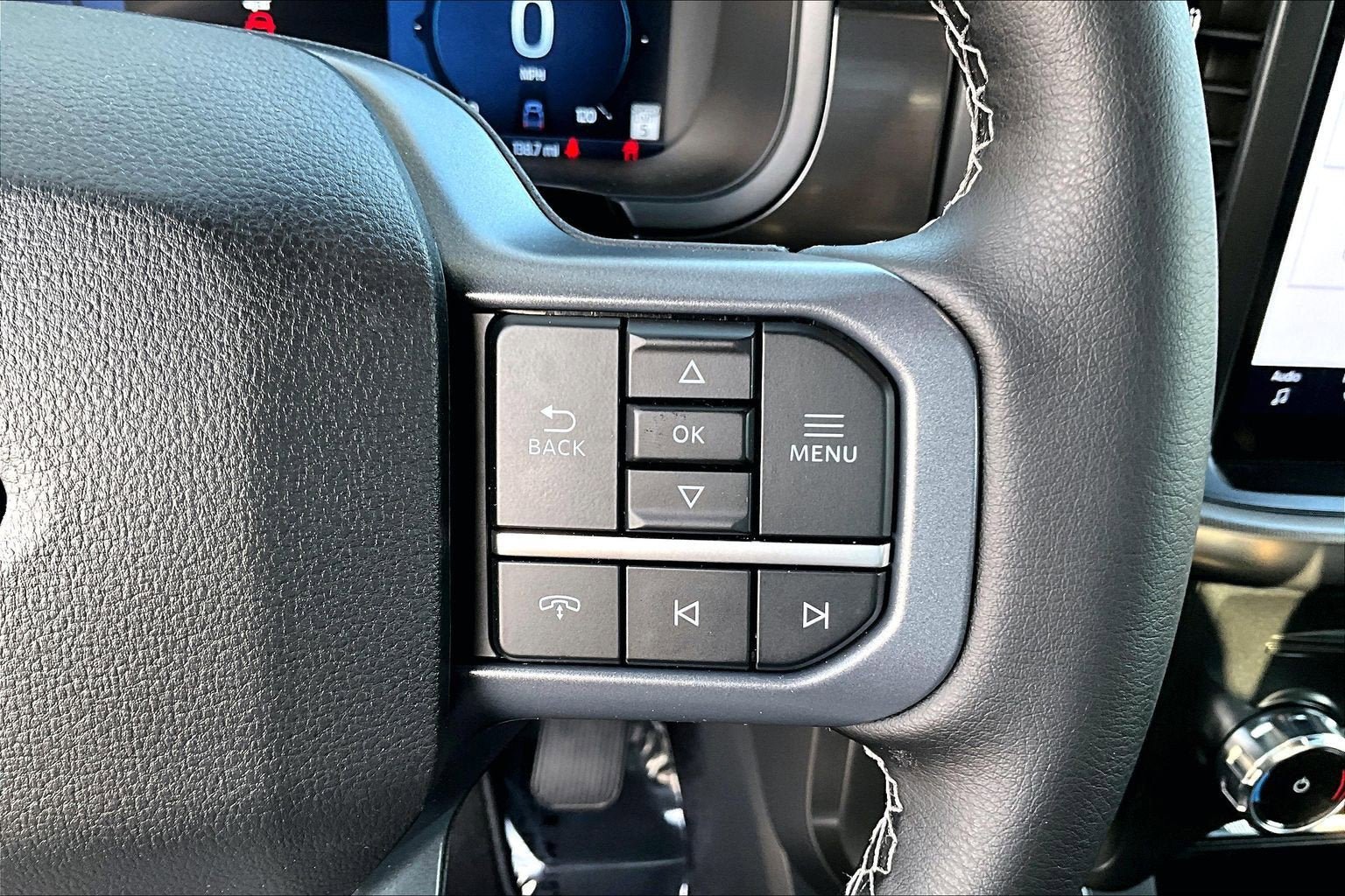 Used 2025 Ford F150 Lariat AWD/4WD image 17