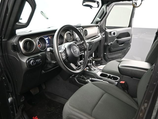 Used 2021 Jeep Gladiator Sport image 6