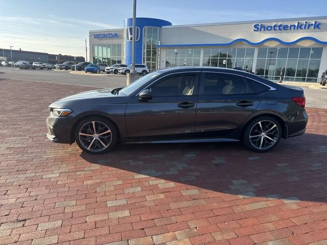 Used 2022 Honda Civic Touring image 3