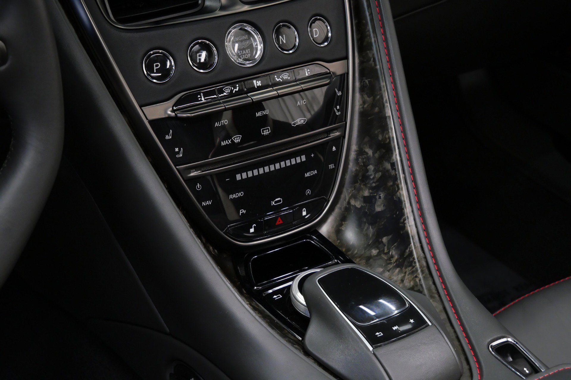 Used 2023 Aston Martin DBS Superleggera Volante image 34