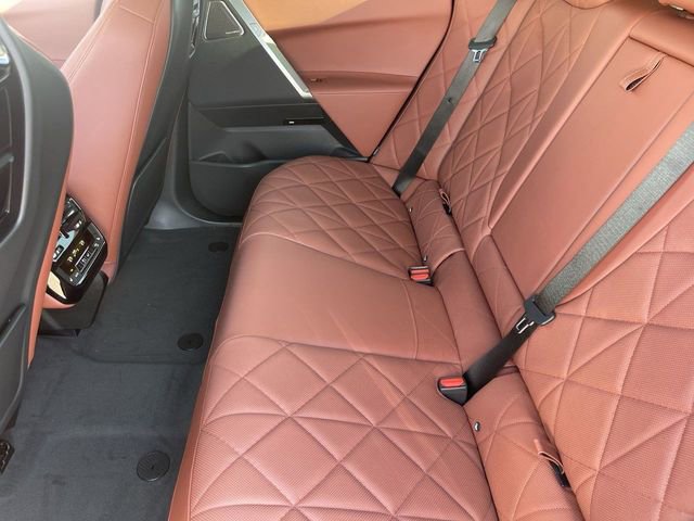 Used 2025 BMW iX M60 image 16