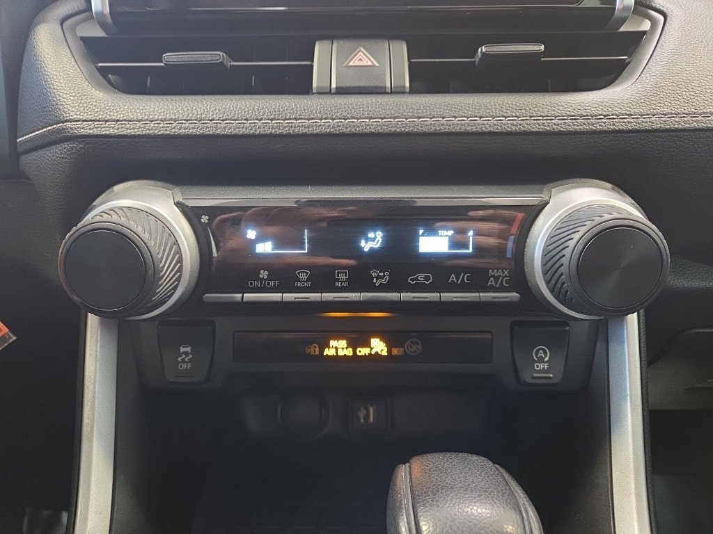 Used 2024 Toyota RAV4 LE image 26