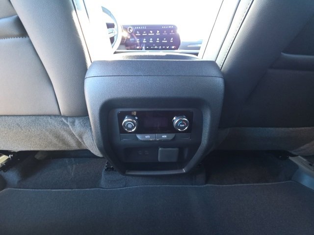 New 2026 Chevrolet Traverse LT image 26