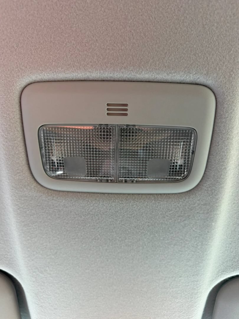 Used 2010 Scion xB FWD image 25