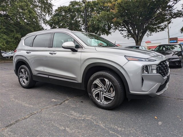 Used 2023 Hyundai Santa Fe SEL image 2