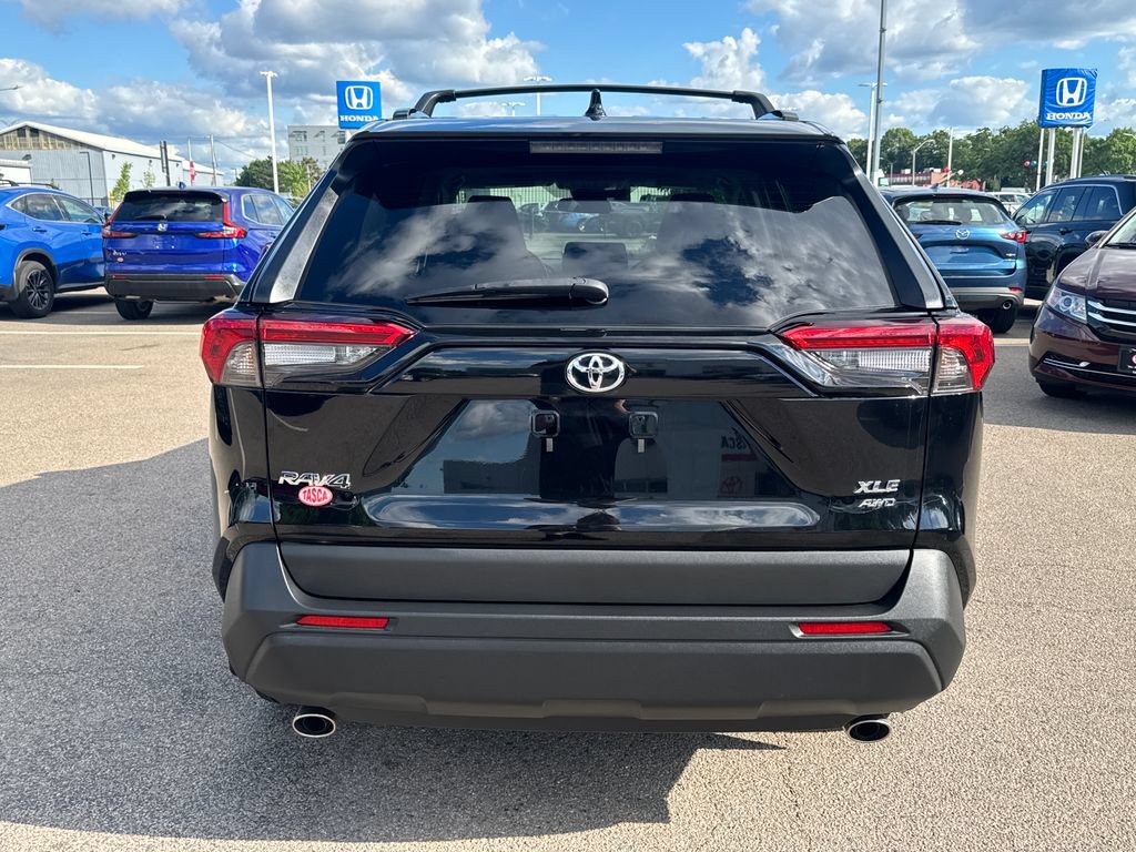 Used 2023 Toyota RAV4 XLE w/ Convenience Package AWD/4WD image 6