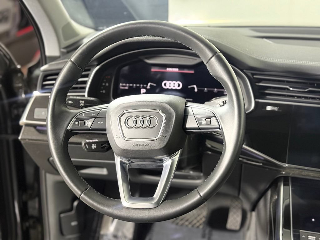 Used 2023 Audi Q7 3.0T Premium Plus AWD/4WD image 12