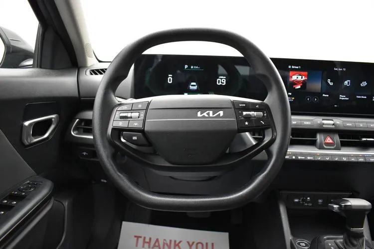 Used 2025 Kia K4 FWD image 19