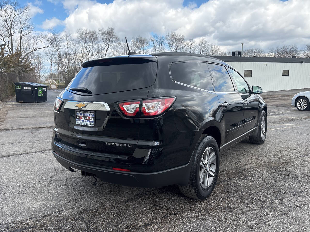 Used 2016 Chevrolet Traverse LT image 5