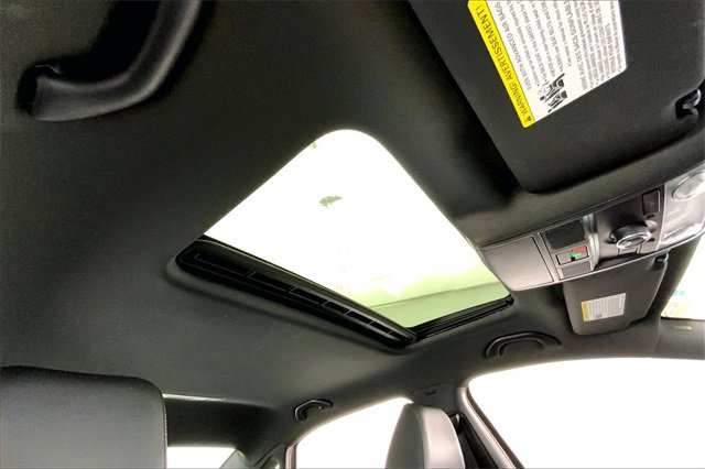 Used 2022 Volkswagen Passat 2.0T R-Line image 22