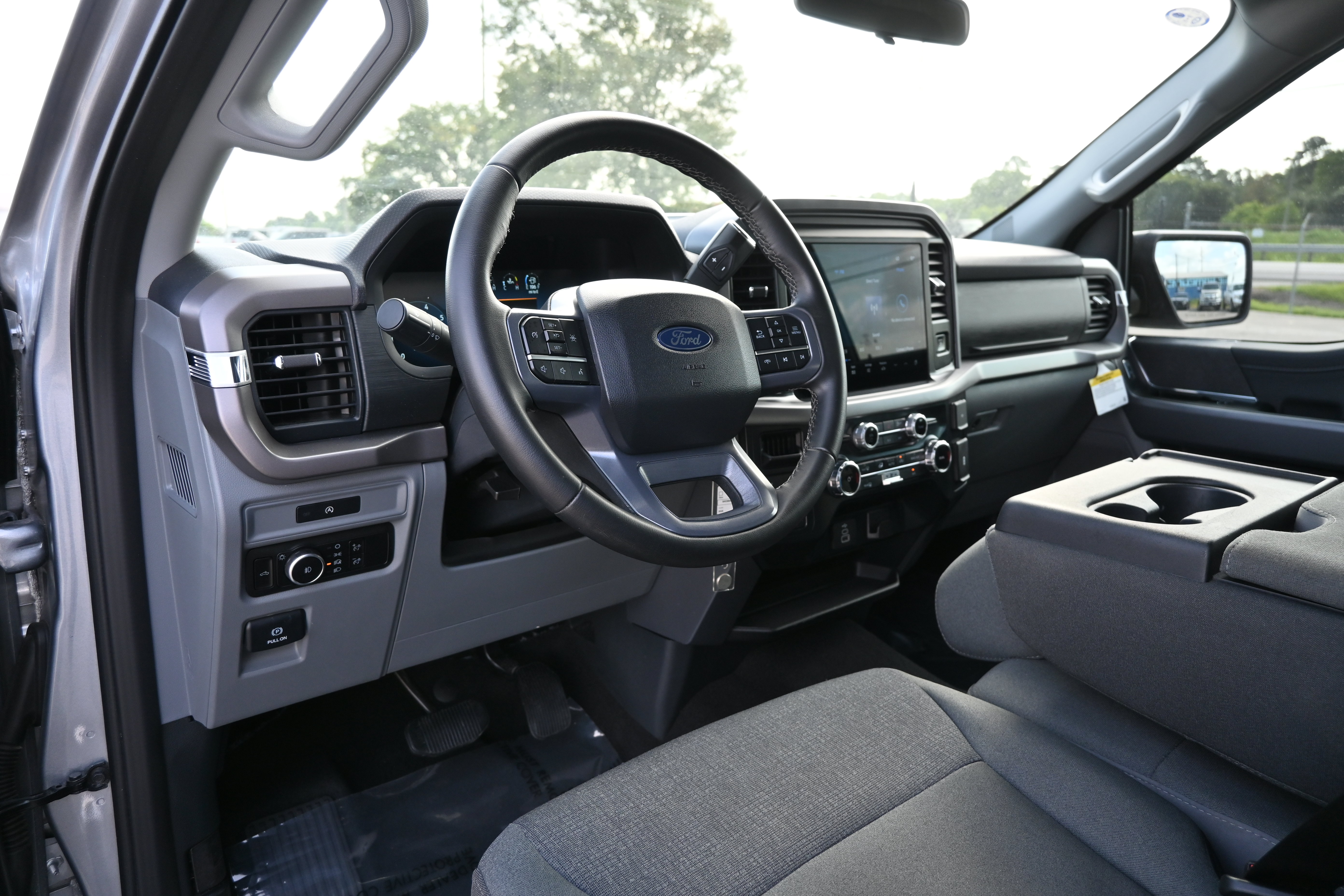 Used 2025 Ford F150 XLT w/ Equipment Group 301A Standard AWD/4WD image 12