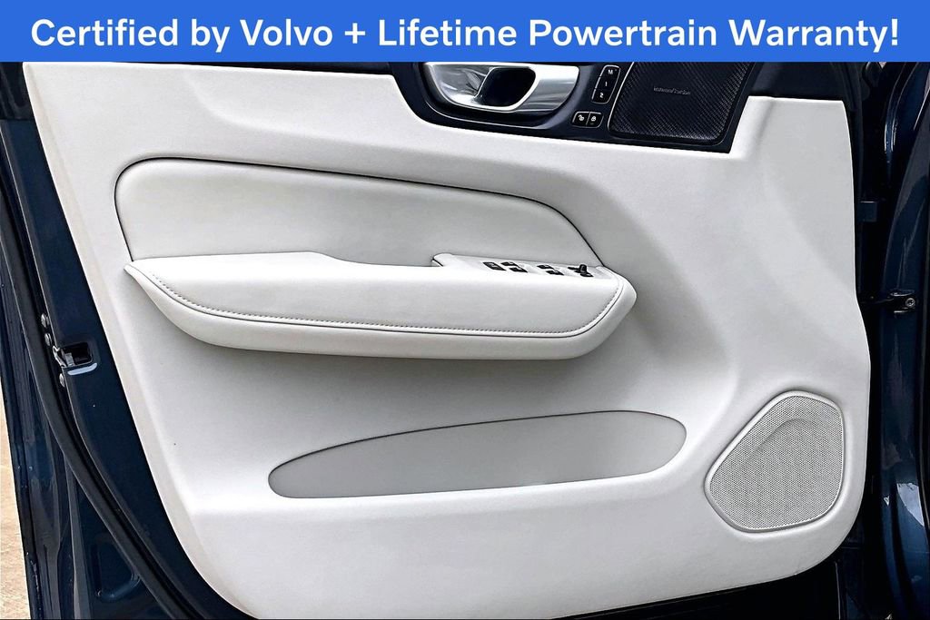 Used 2023 Volvo XC60 B5 Plus w/ Protection Package Premier image 24