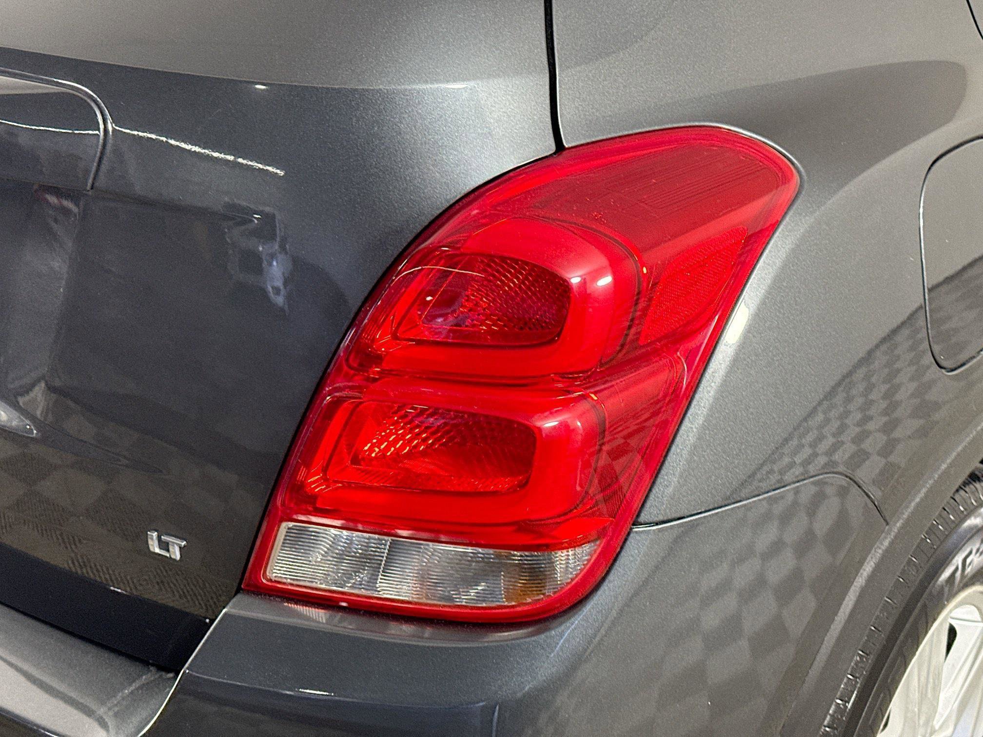 Used 2017 Chevrolet Trax LT w/ LT Convenience Package image 34