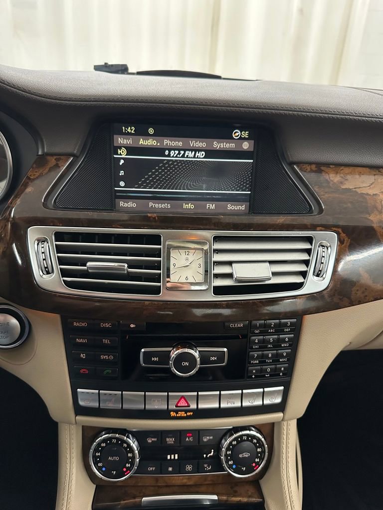 Used 2012 Mercedes-Benz CLS 550 4MATIC image 18