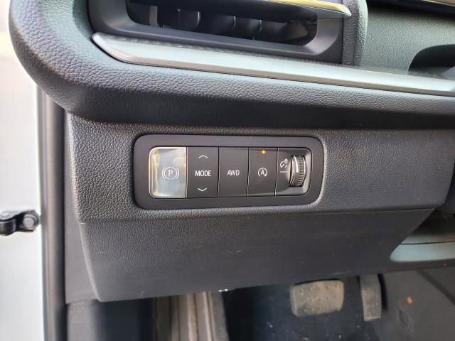 New 2026 Chevrolet Traverse LT w/ Driver Confidence Package image 18