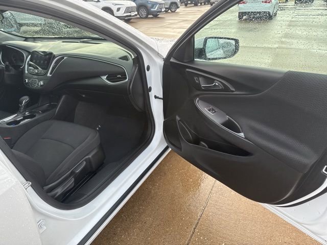 Used 2024 Chevrolet Malibu LT image 45