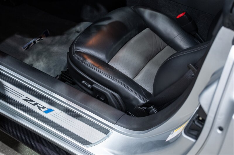 Used 2010 Chevrolet Corvette ZR1 w/ Preferred Equipment Group RWD image 24