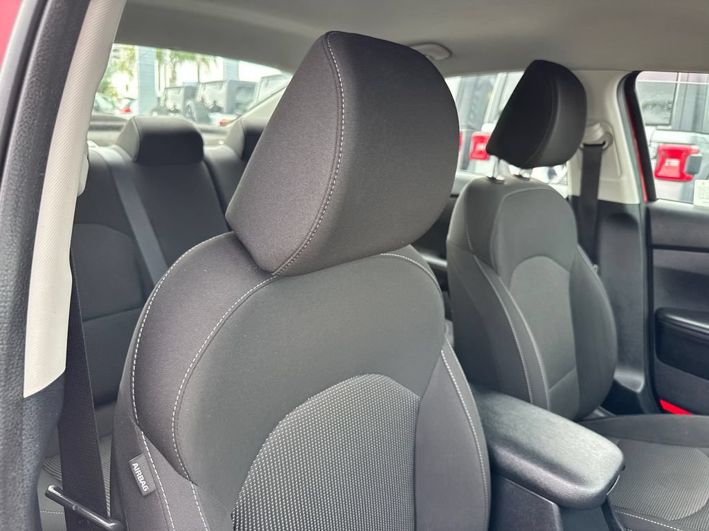 Used 2019 Kia Forte LXS FWD image 12