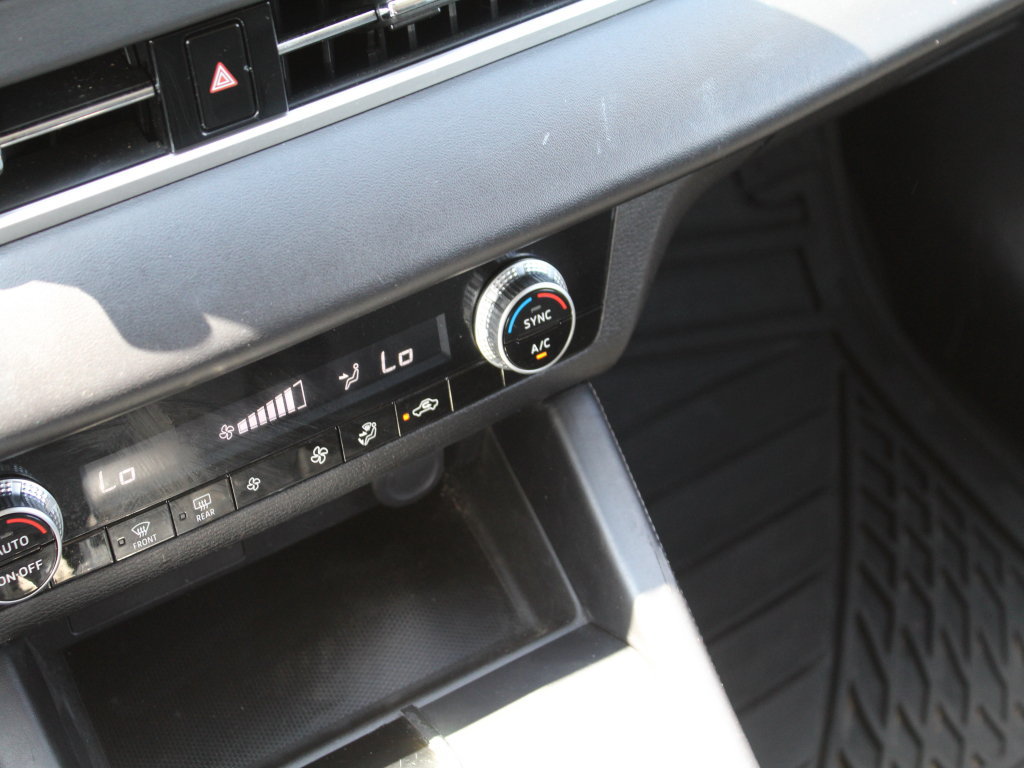 Used 2022 Mitsubishi Outlander ES FWD image 17