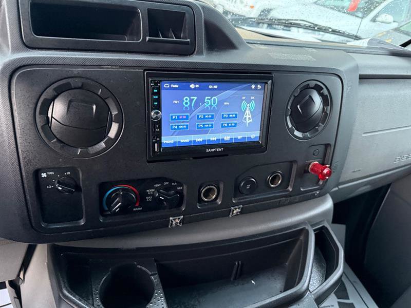 Used 2011 Ford E-250 and Econoline 250 image 25