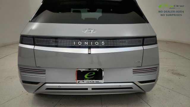 Used 2024 Hyundai Ioniq 5 Limited AWD/4WD image 27