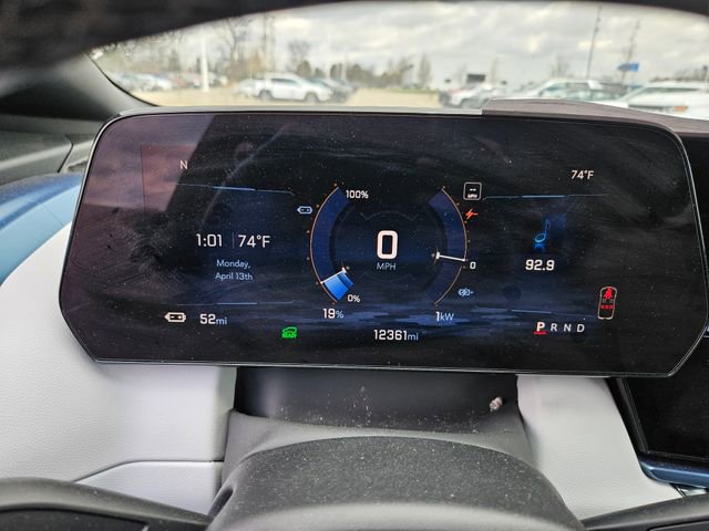 Used 2025 Chevrolet Equinox EV LT FWD image 17