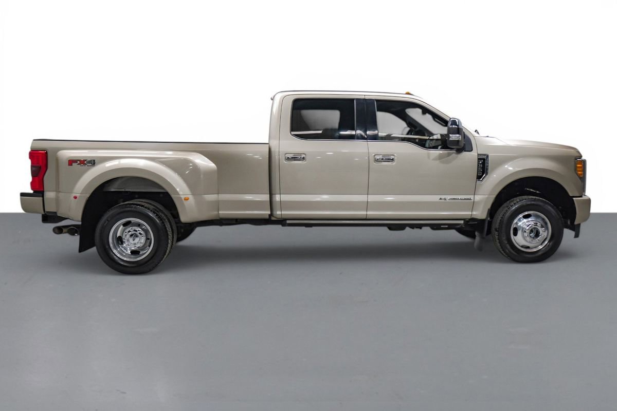 Used 2018 Ford F350 Platinum w/ Platinum Ultimate Package AWD/4WD image 5