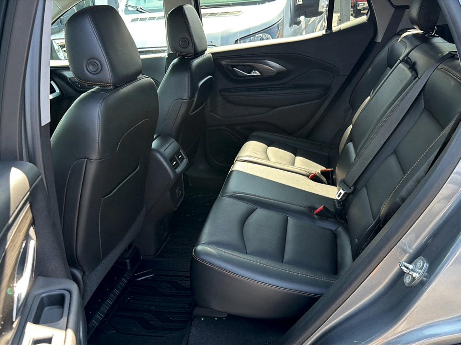 Used 2020 GMC Terrain SLT w/ Preferred Package AWD/4WD image 12