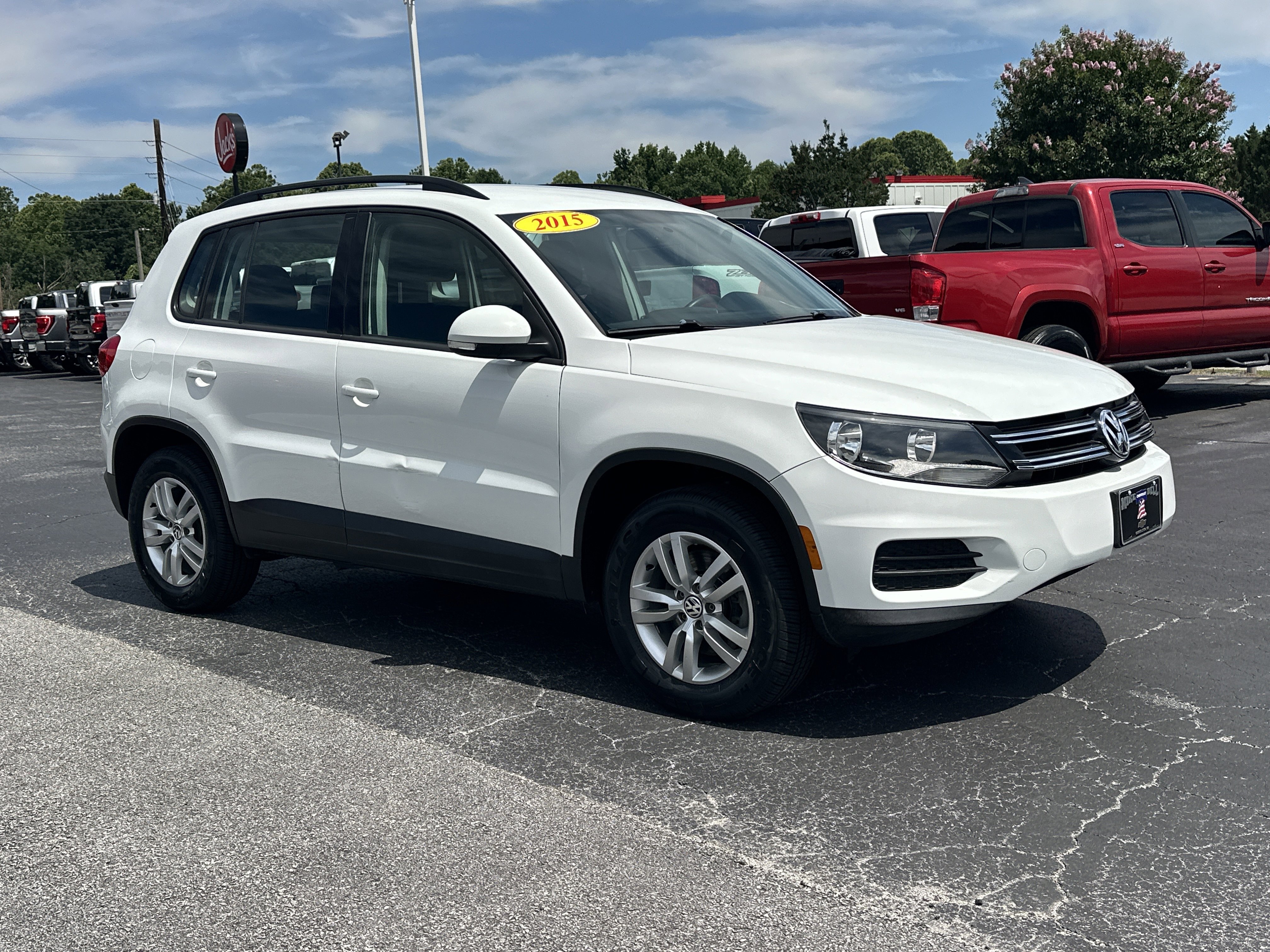Used 2015 Volkswagen Tiguan SE FWD video 1