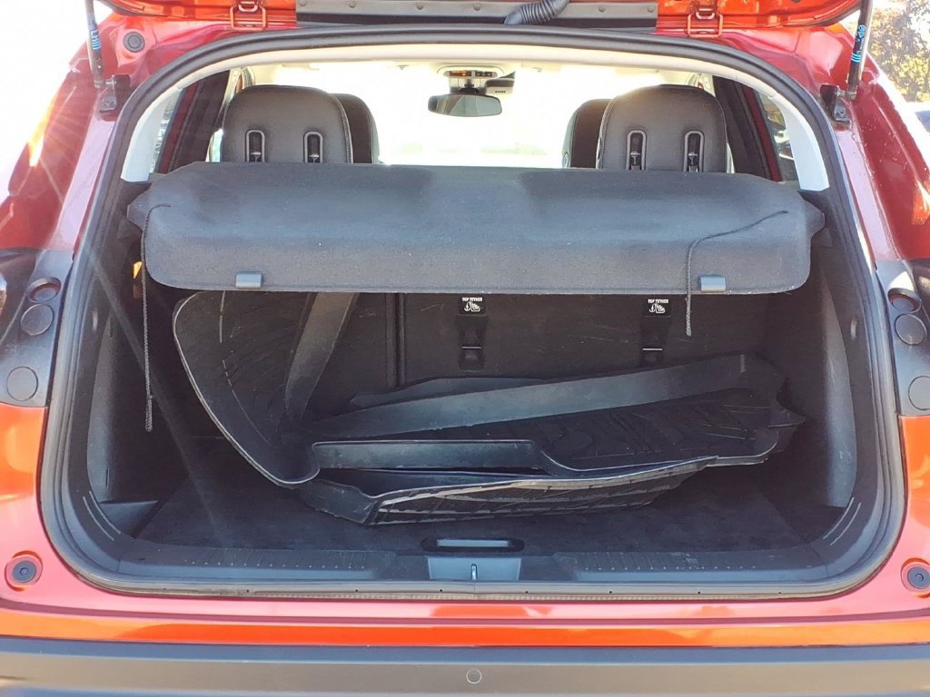 Used 2024 Chevrolet Trax LT w/ Driver Confidence Package FWD image 8