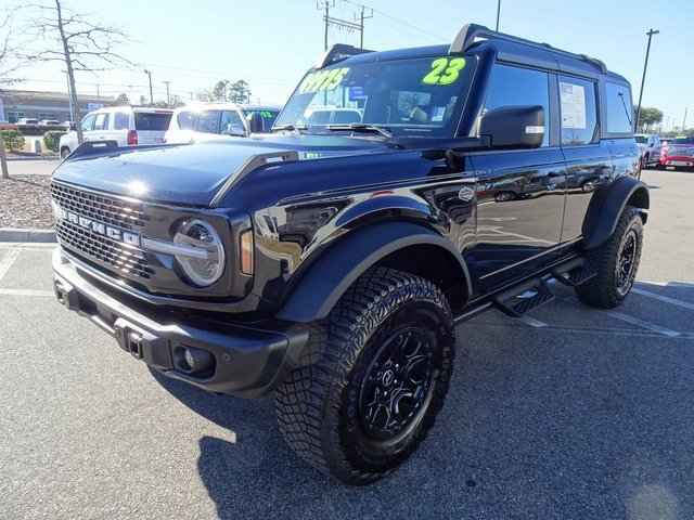 Used 2023 Ford Bronco Wildtrak image 8