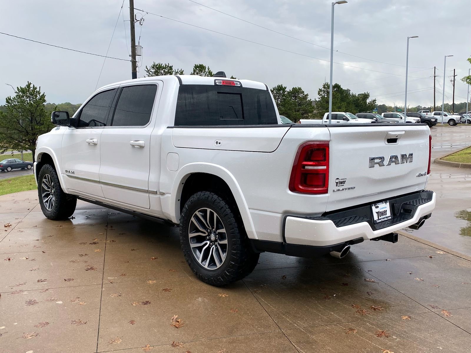 Used 2025 RAM 1500 Limited w/ Body Color Bumper Group image 4