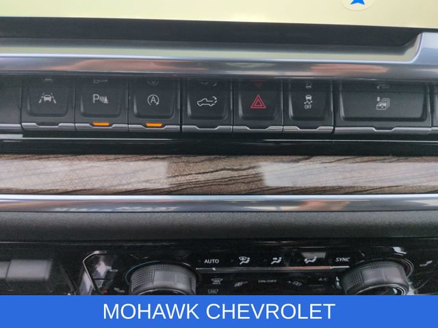 Used 2023 Chevrolet Silverado 1500 LT w/ Safety Package AWD/4WD image 35
